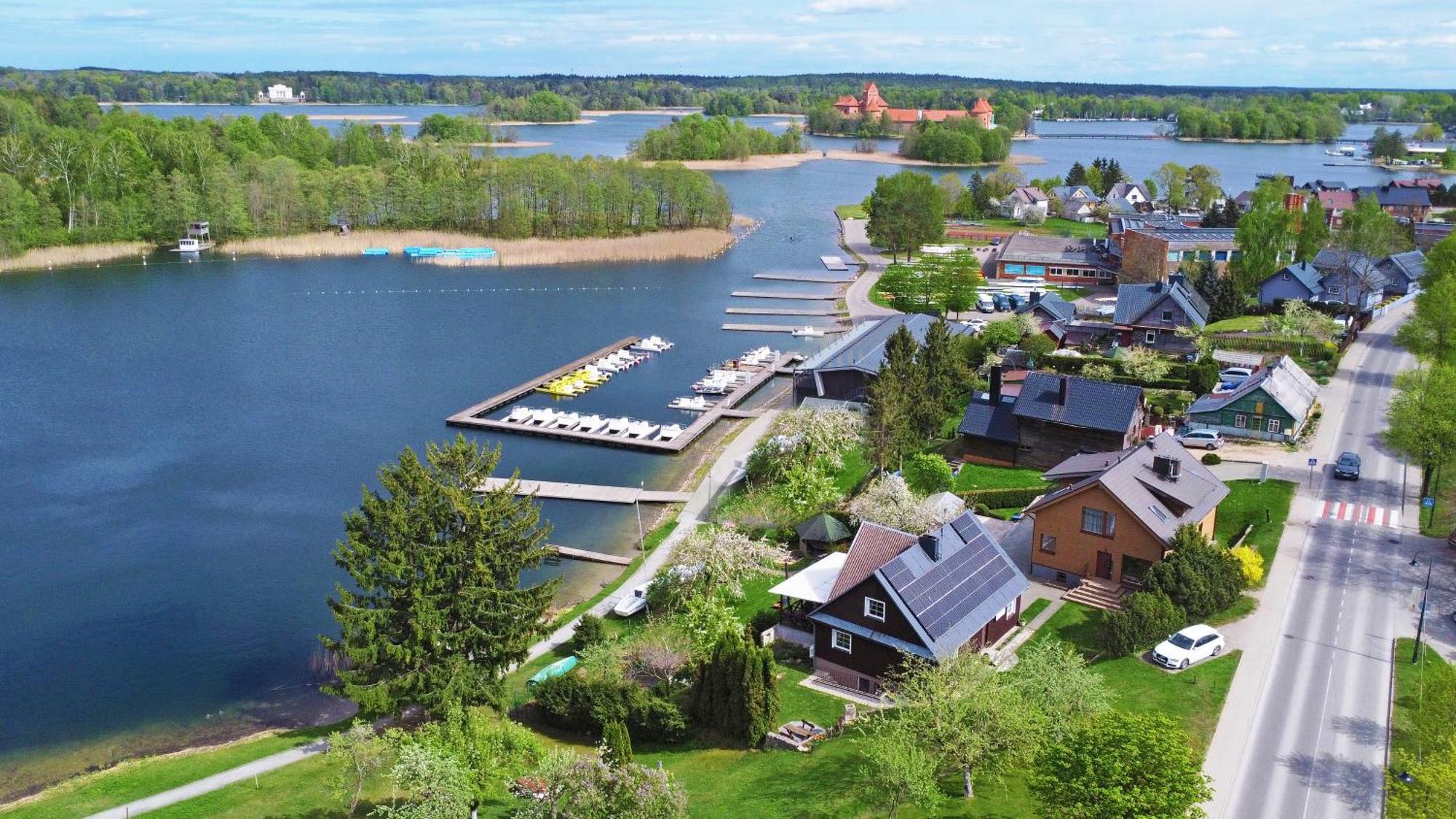 Augutes Zurlienes Apartamentai Тракай Экстерьер фото