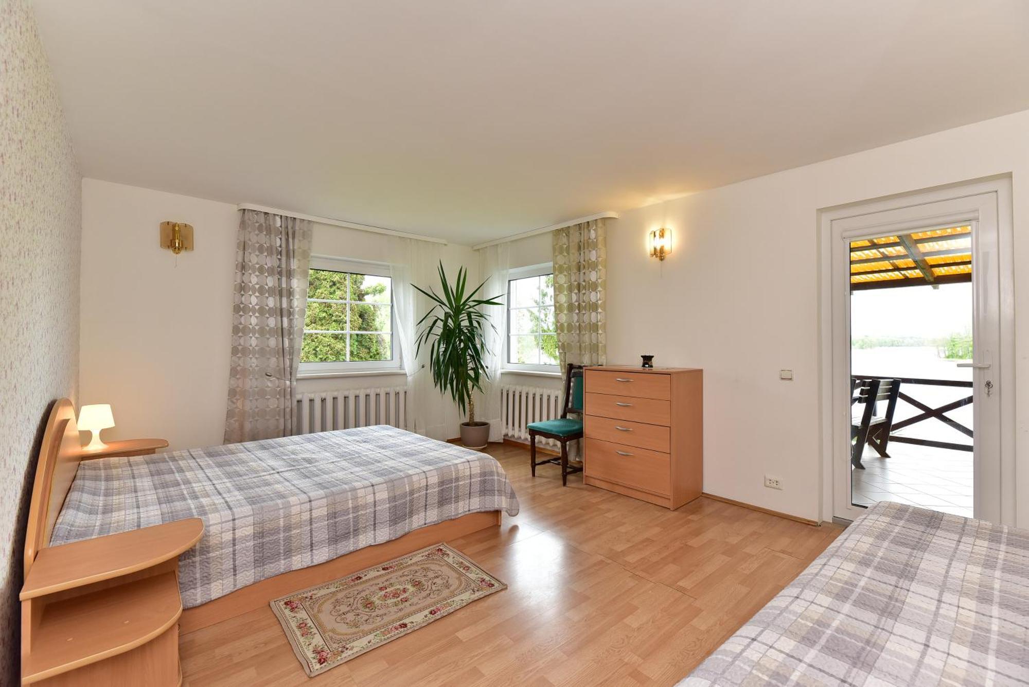 Augutes Zurlienes Apartamentai Тракай Экстерьер фото