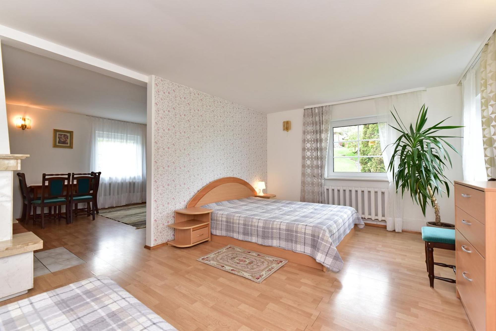Augutes Zurlienes Apartamentai Тракай Экстерьер фото
